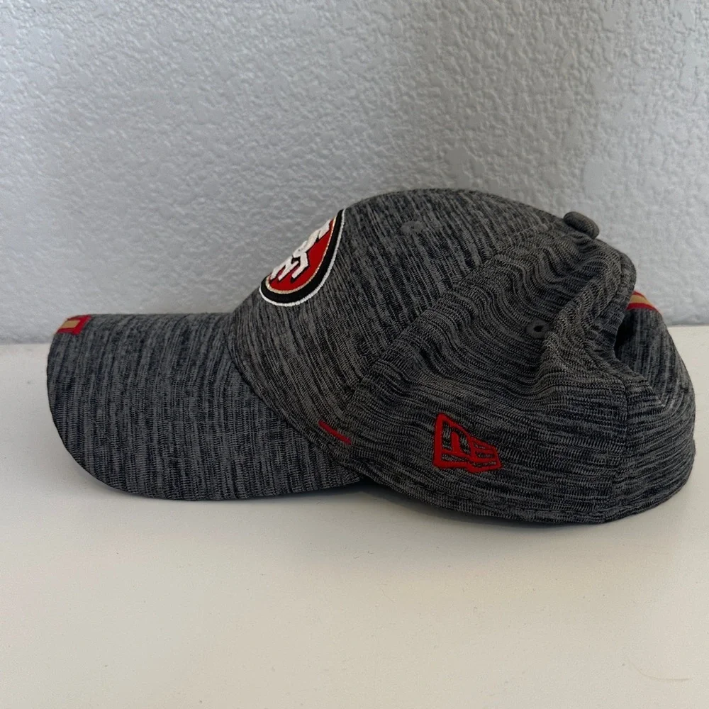 New Era NFL San Francisco 49ers Gray Red‎ Logo Cap Size Medium/Large